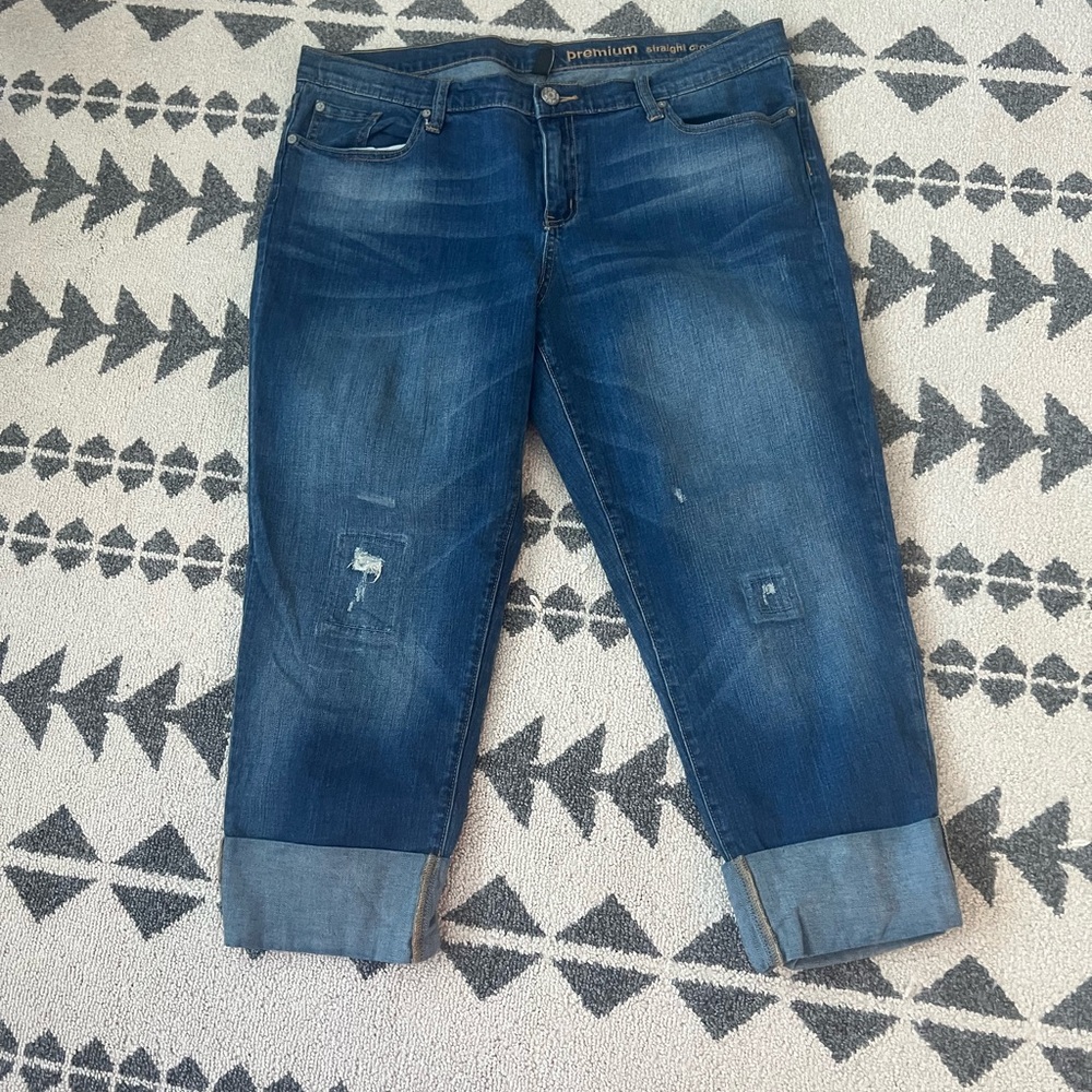 GAP Straight Leg Cropped jeans